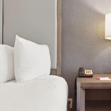 Ramada By Wyndham Houma Hotel Kültér fotó