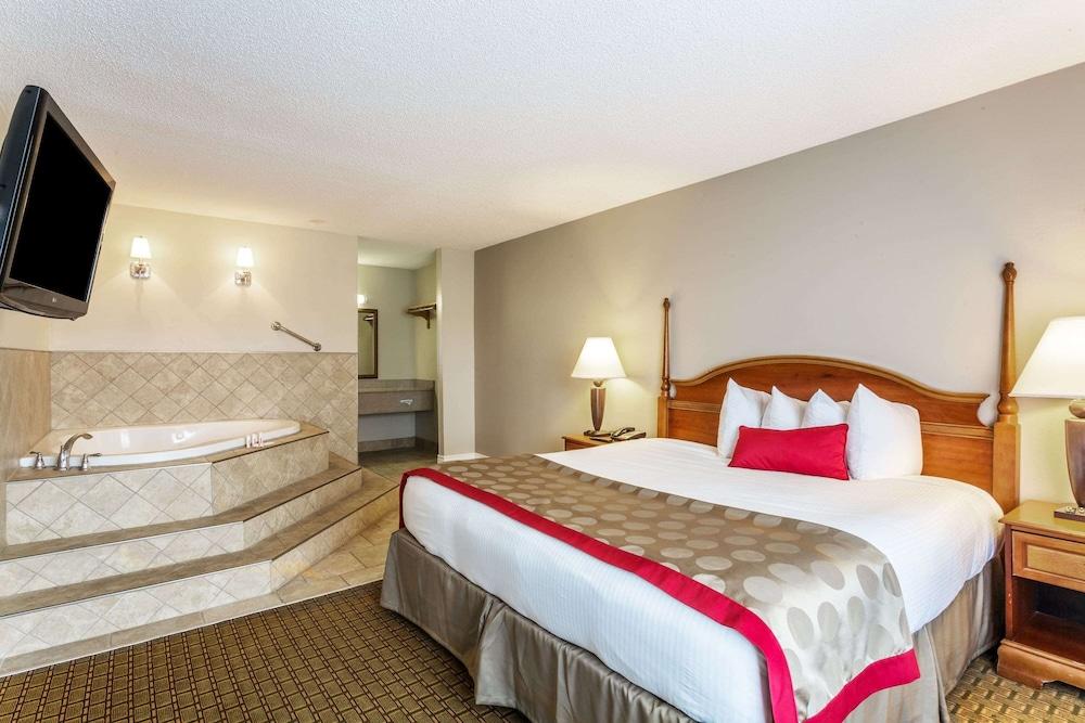 Ramada By Wyndham Houma Hotel Kültér fotó